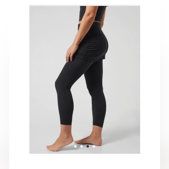 Athleta Elation 2 in 1 Capri Skirt Leggings Size S Black Modest Athletic Gym - Picture 8 of 9